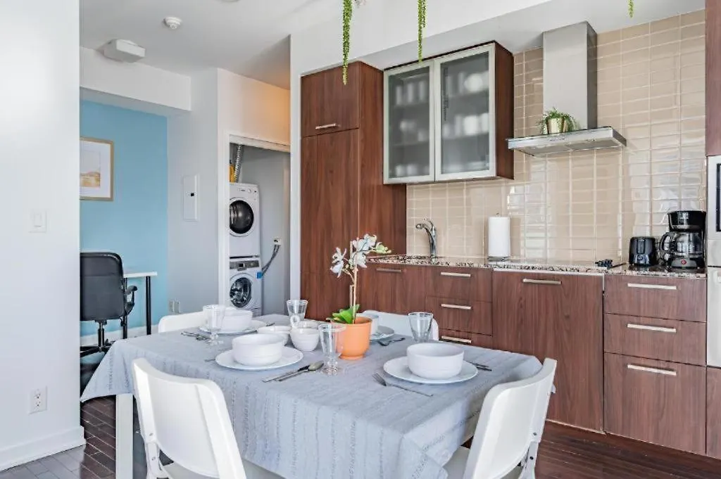 Downtown Suites Toronto Apartment