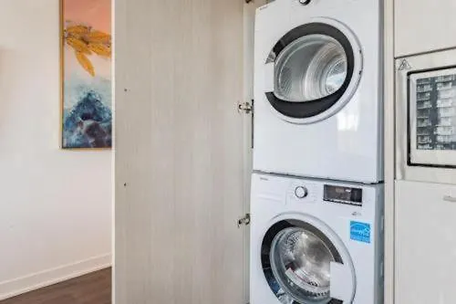 Downtown Suites Toronto Apartment