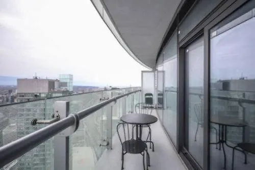 Apartment Downtown Suites Toronto Canada